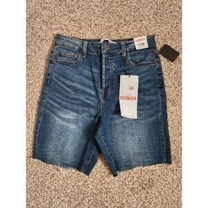 CELEBRITY PINK Women's Denim Bermuda Shorts Size 7/28 *NWT*